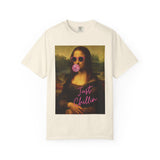 Mona Lisa Bubblegum T-Shirt — "Just Chillin'" Retro Art Tee